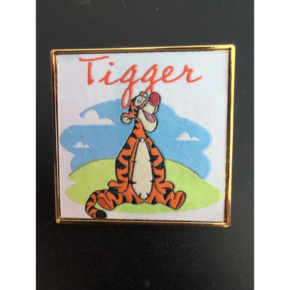 Disney Winnie the Pooh Character Portrait Embroidered Mystery Pin - Tigger
